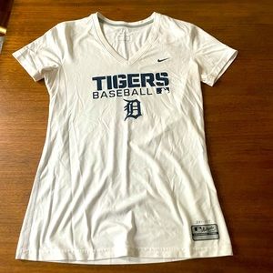 Tigers small dri-fit white short sleeve shirt
